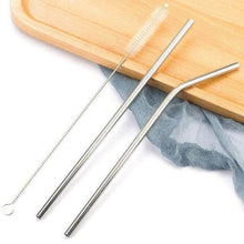 Charger l'image dans la galerie, Paille inox droite et courbée avec goupillon sur un plateau en bois, réutilisables et écologiques.