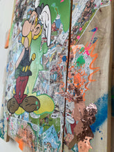 Carica l&#39;immagine nel visualizzatore di Gallery, Tableau POP Art Astérix sur bois recyclé, mettant en scène le personnage Astérix avec des couleurs vives et des textures uniques.