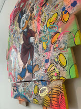 Carica l&#39;immagine nel visualizzatore di Gallery, Tableau POP art Picsou en bois de palette avec couleurs éclatantes et détails de bandes dessinées.