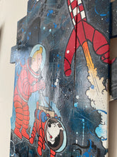 Carica l&#39;immagine nel visualizzatore di Gallery, Tableau Pop art Tintin et Milou fusée sur bois de palette signé Vincent STREIFF®