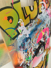 Carica l&#39;immagine nel visualizzatore di Gallery, Tableau Pop Art Pluto sur bois de palette signé Vincent STREIFF®