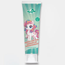 Charger l&#39;image dans la galerie, Dentifrice Enfant Novela goût fraise, fluide actif, pour enfants de 3 à 10 ans, tube coloré avec un poney mignon.
