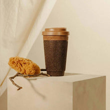 Laden Sie das Bild in den Galerie-Viewer, Gobelet réutilisable fabriqué à base de café - Novela