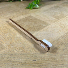 Laden Sie das Bild in den Galerie-Viewer, Brosse à dents rechargeable en hêtre Caliquo | Novela
